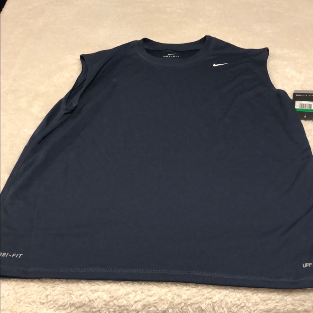 Dry-Fit tank